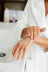 MoliCare Skin Hand Cream 200mls Acid mantle,almond oil,chapped hands,Convenient use,Creatine,Dermatologically tested,Detergent-free,Gentle cleansing,issues,Mild formula,MoliCare Skin Hand Cream 200mls,Natural ingredients,No water required,nourishing panth