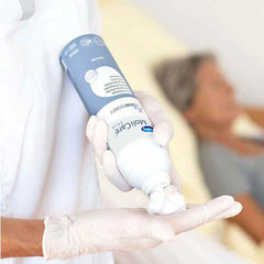 MoliCare Skin Cleansing Foam 400ml Acid mantle,Convenient use,Creatine,Dermatologically tested,Detergent-free,Gentle cleansing,issues,Mild formula,molicare,MoliCare Skin Cleansing Foam 400ml,Natural ingredients,No water required,Odour control,Patented odo