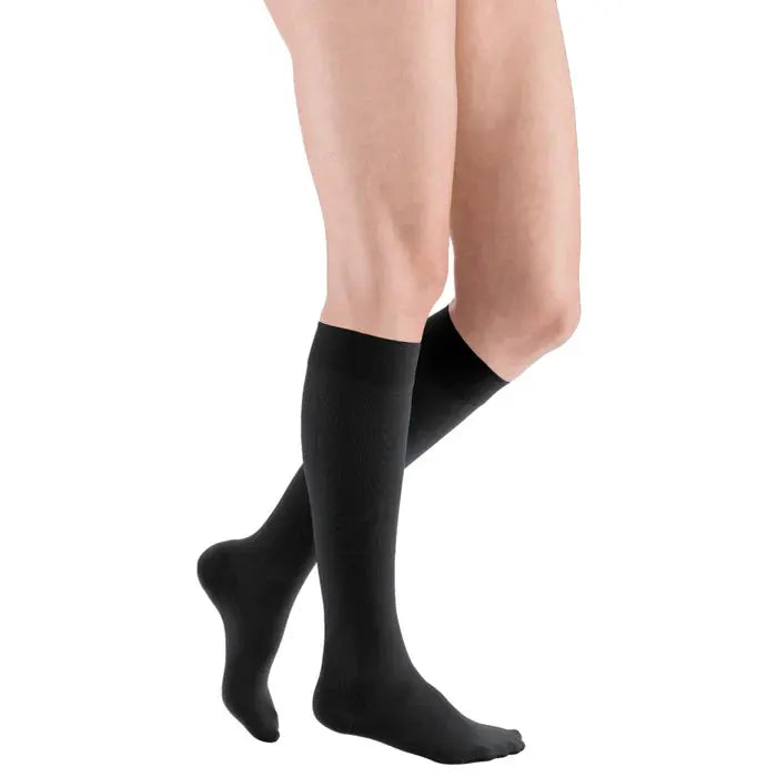 mediven Plus Below Knee Compression Stocking Black Closed Toe After varicose vein surgery,atheletes foot,Athlete Foot,athletes foot,Chronic venous disorders: C0 to C5 according to CEAP,Closed Toe,Compression,Conditions after thrombosis,Deep venous thrombo