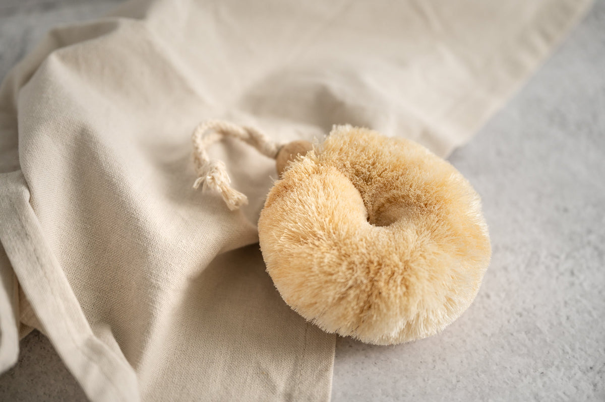 CaliWoods Palm Body Brush