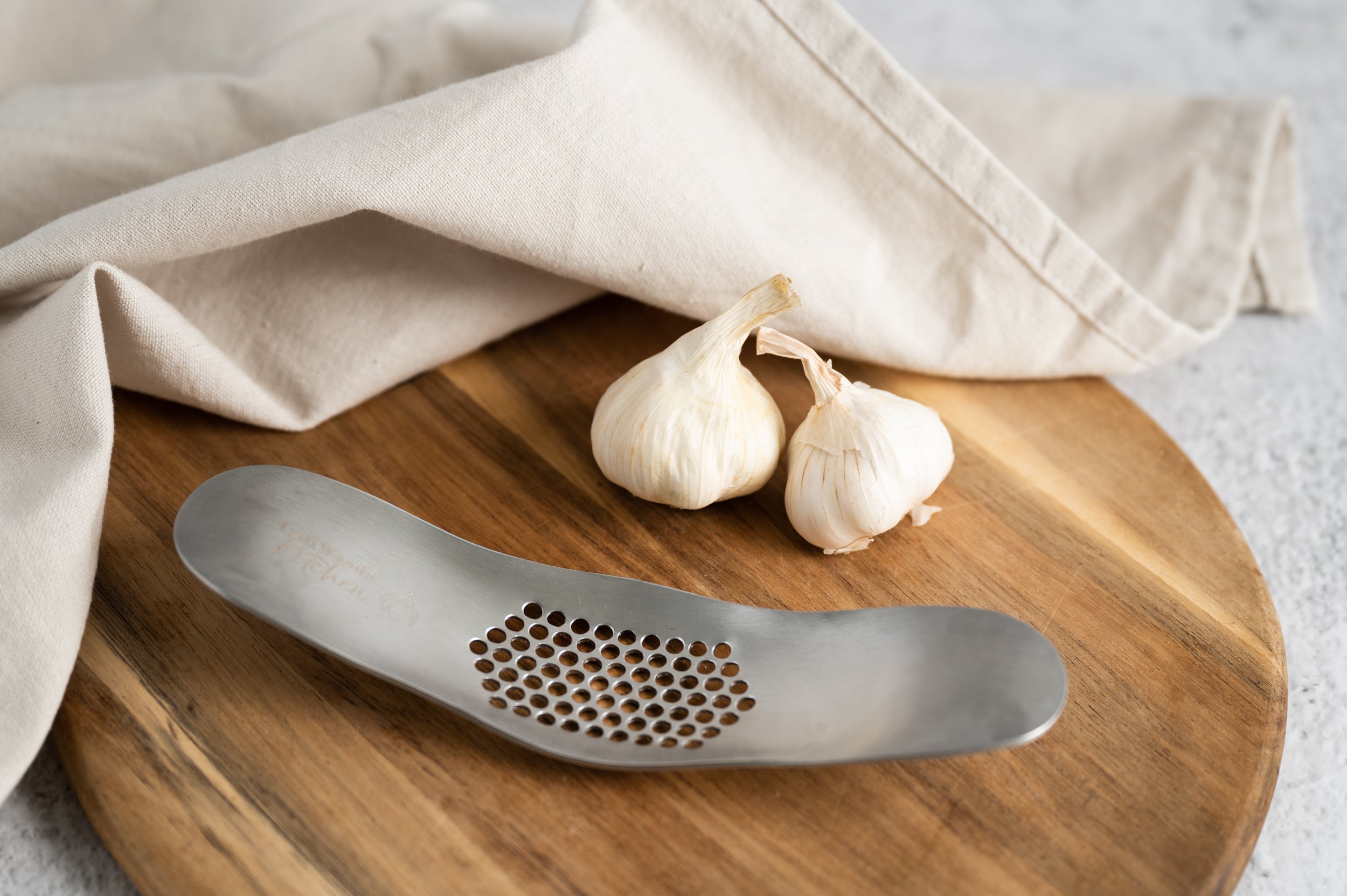 CaliWoods Stainless Steel Garlic Crusher image 2