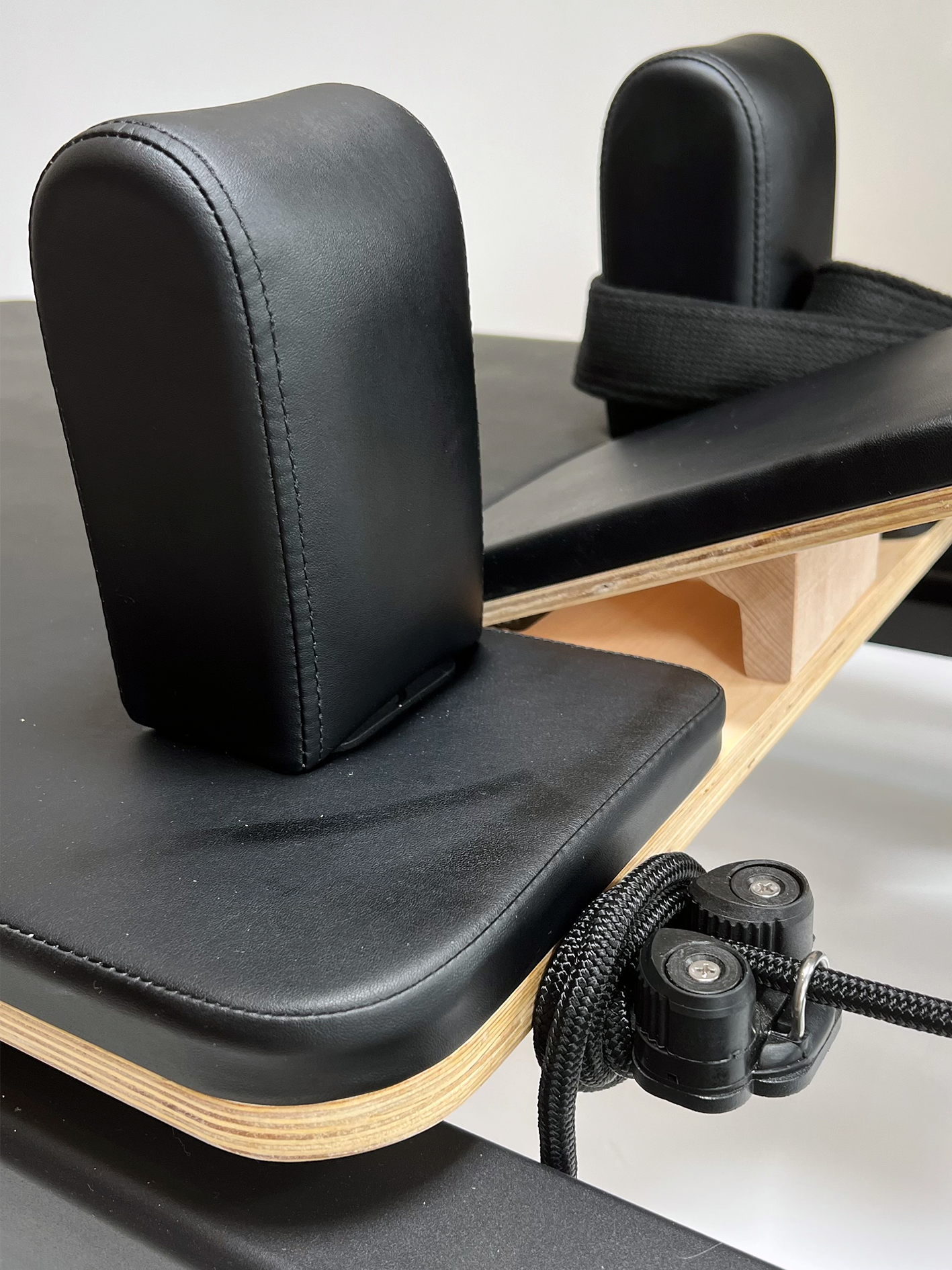 Essence Reformer - Black Edition - image 7