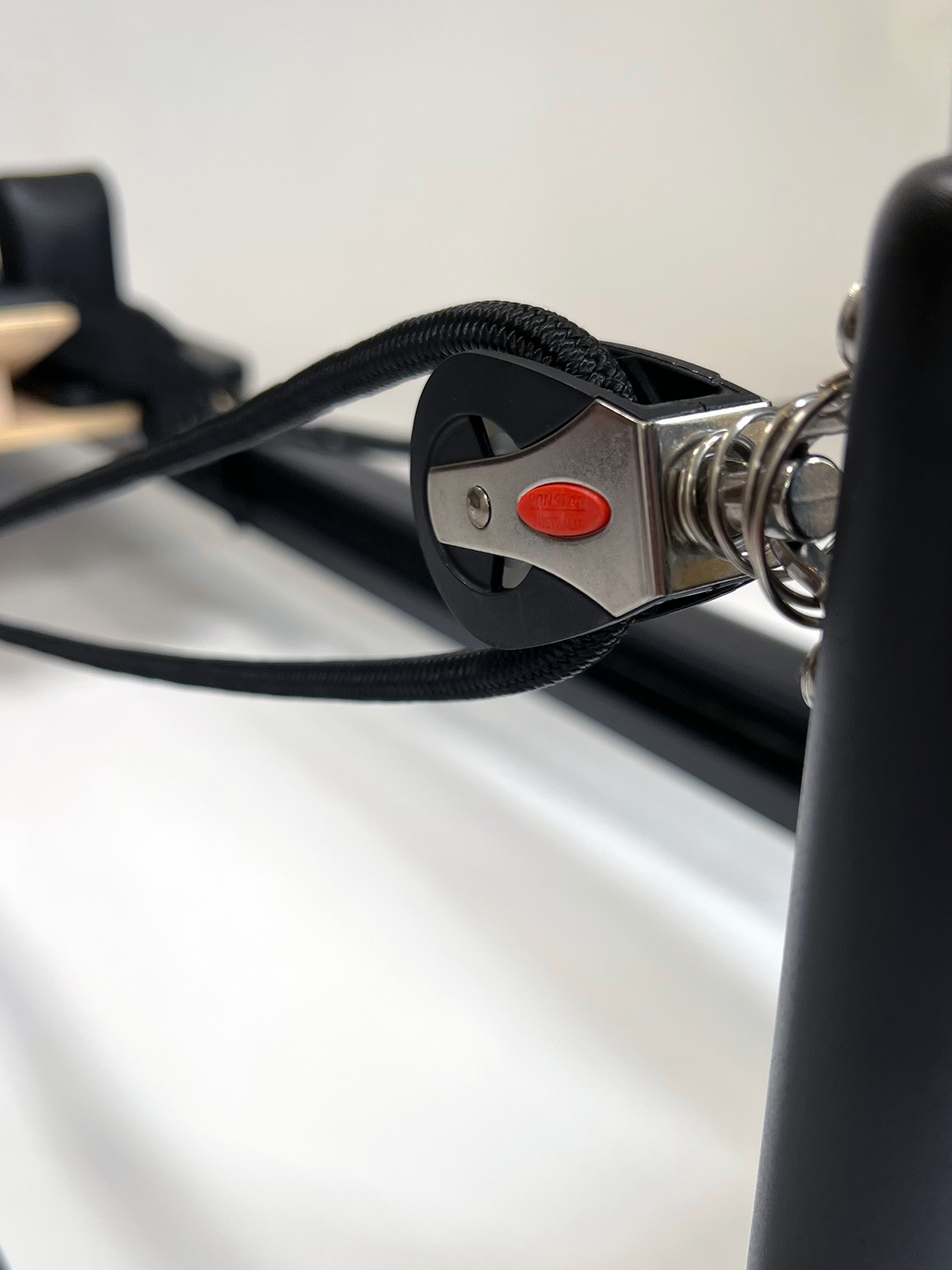 Essence Reformer - Black Edition - image 6