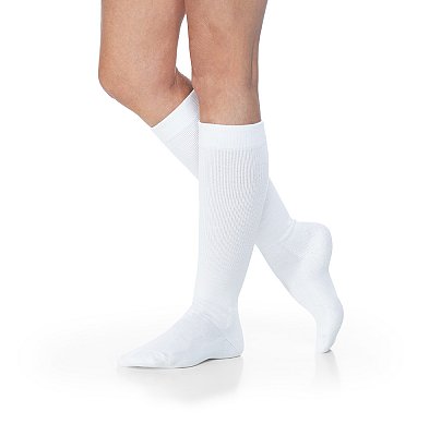 SIGVARIS Diabetic Sock comfort and protection,compression free foot,diabetic sock,heels and toes,issues,low friction toe seam,People with diabetes,prevents pinching,soft stretchable knit,Thick padded soles